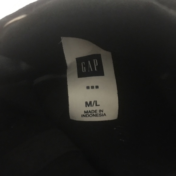 GAP & GUESS hat lot with lots of bling - Picture 3 of 8